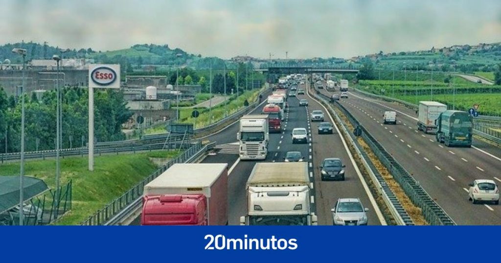 Arranca la huelga indefinida de los transportistas por la subida de las gasolinas y sus condiciones laborales