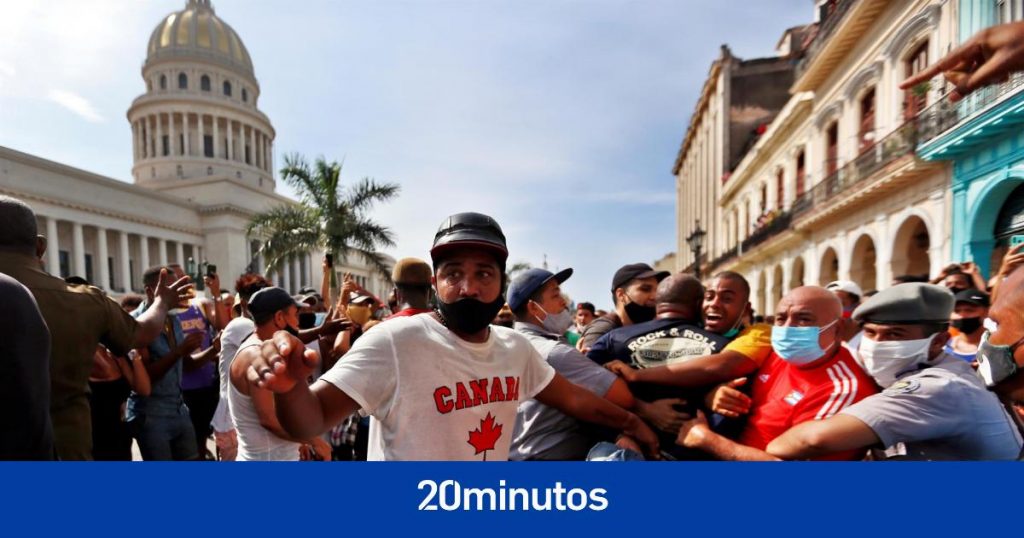 Condenas de entre 6 y 30 años de cárcel para 127 detenidos en Cuba durante las protestas contra el Gobierno