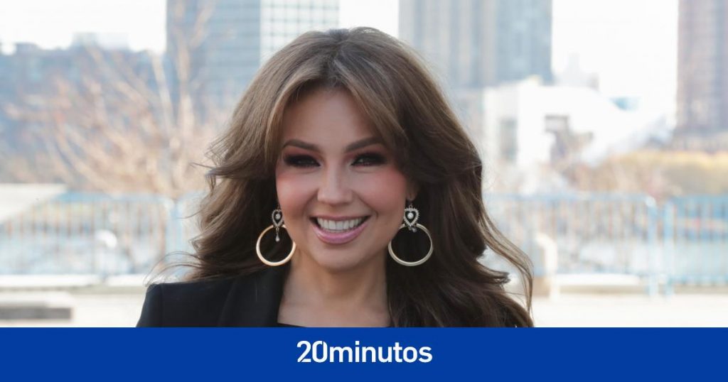 Thalía se pronuncia sobre los rumores de su supuesta extracción de costillas