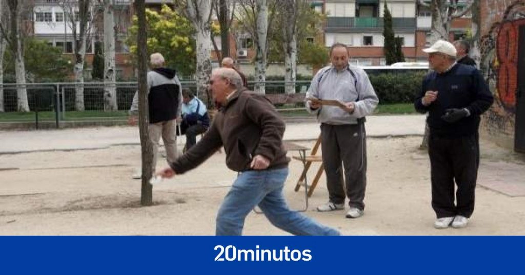 Un detenido por acuchillar en el abdomen a su compañero de petanca tras una pelea