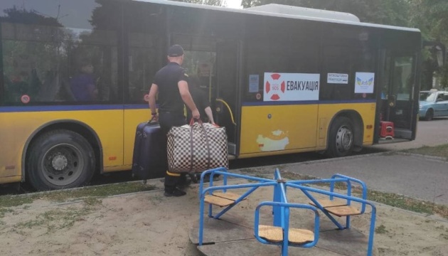 74 niños fueron evacuados de las comunidades de primera línea en la región de Zaporozhye en abril 74 niños fueron evacuados de las comunidades de primera línea en la región de Zaporozhye en abril
