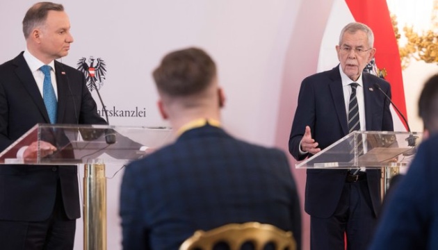 El presidente de Austria se comprometió a monitorear personalmente la ayuda a Ucrania en el desminado