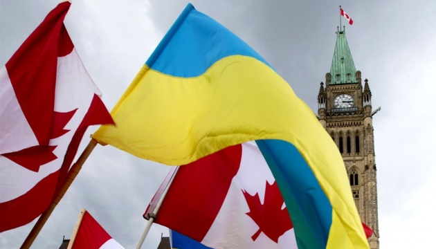 El primer ministro de Ucrania llega a Canadá