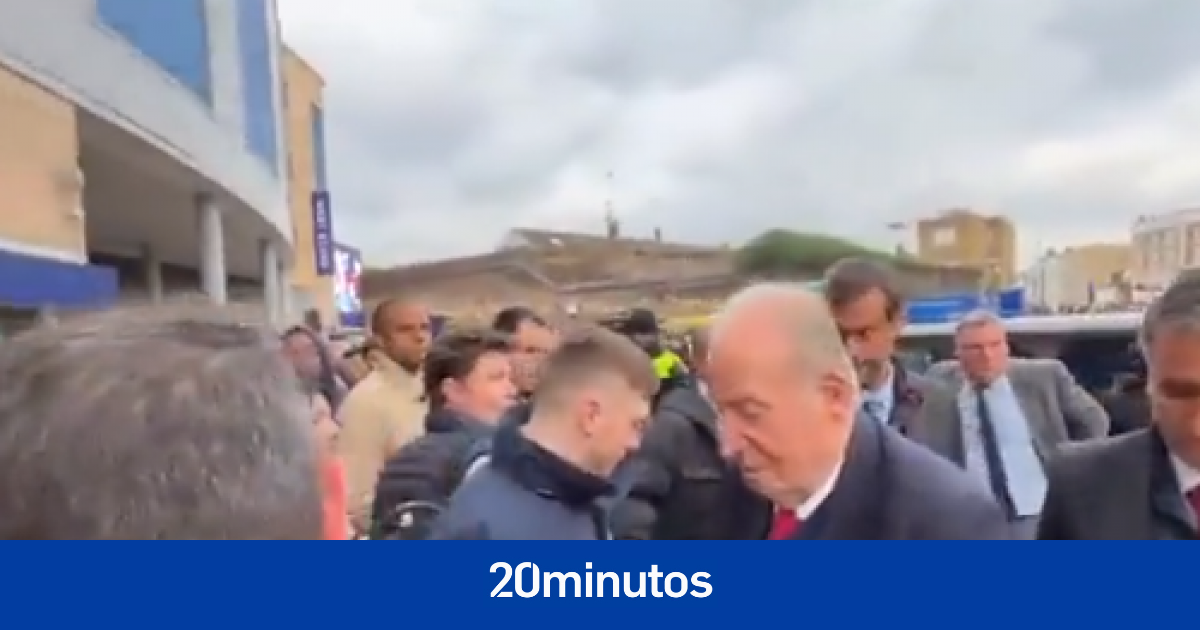 El rey emérito Juan Carlos I llega a Stamford Bridge para ver el Chelsea