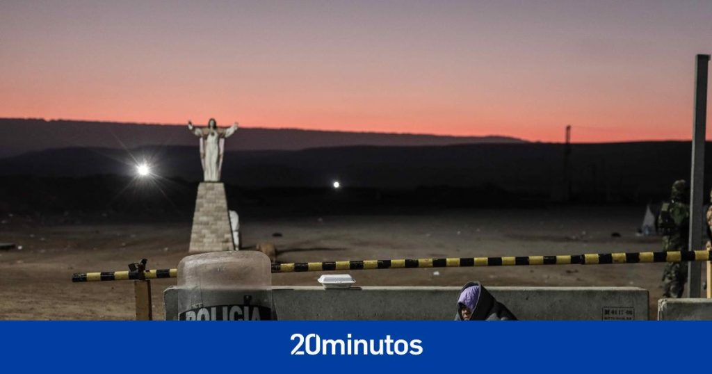 Graves disturbios entre peruanos e inmigrantes venezolanos en la frontera entre Perú y Chile Graves disturbios entre peruanos e inmigrantes venezolanos en la frontera entre Perú y Chile