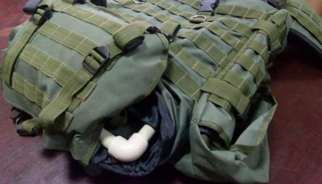 Los médicos militares ucranianos recibirán mochilas tácticas de la UE