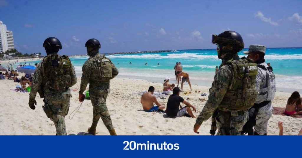 México despliega a sus militares en zonas turísticas de playa para frenar los crímenes