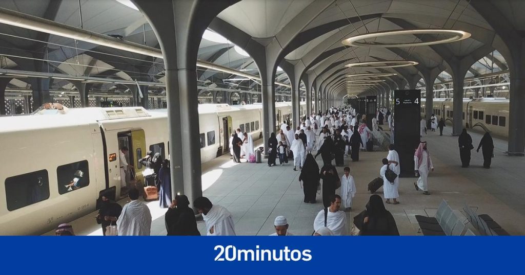 Renfe alcanza un récord de viajeros en su AVE a la Meca con 930.000 pasajeros durante el Ramadán Renfe alcanza un récord de viajeros en su AVE a la Meca con 930.000 pasajeros durante el Ramadán