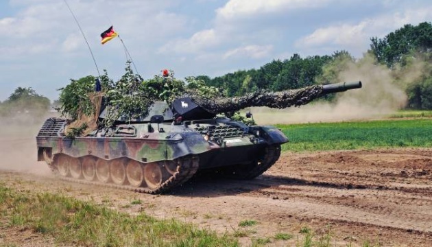 Dinamarca y Alemania enviarán 80 tanques Leopard I a Ucrania este mes
