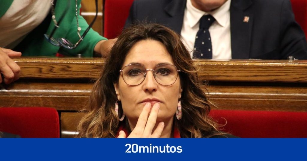 El Govern cesa a la directora general de Función Pública tras el «caos» en las oposiciones convocadas por la Generalitat El Govern cesa a la directora general de Función Pública tras el «caos» en las oposiciones convocadas por la Generalitat