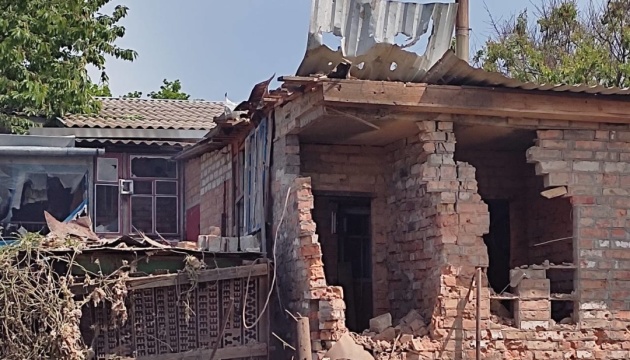 El ejército ruso atacó con drones dos asentamientos en la región de Dnipropetrovsk, un niño resultó herido