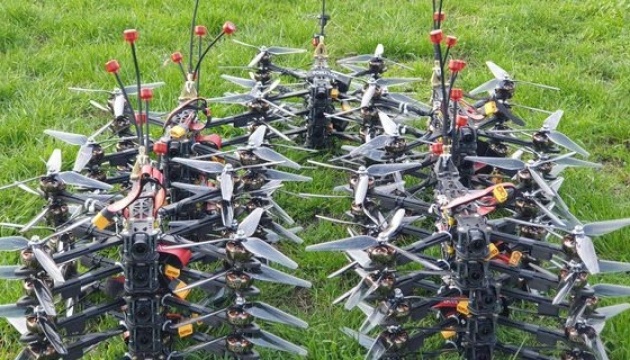 El ejército ucraniano recibió 500 drones Pegas FPV de Everstake