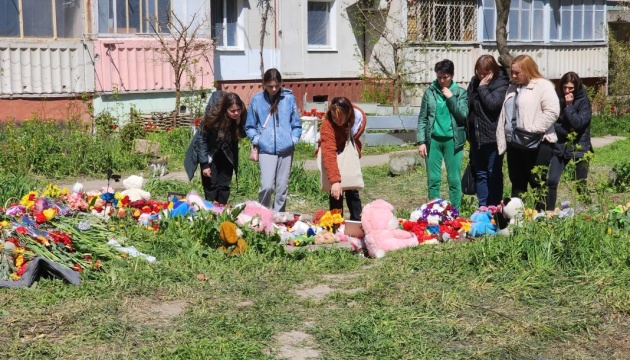 El embajador francés visitó el sitio del ataque con misiles rusos en Uman, región de Cherkasy El embajador francés visitó el sitio del ataque con misiles rusos en Uman, región de Cherkasy