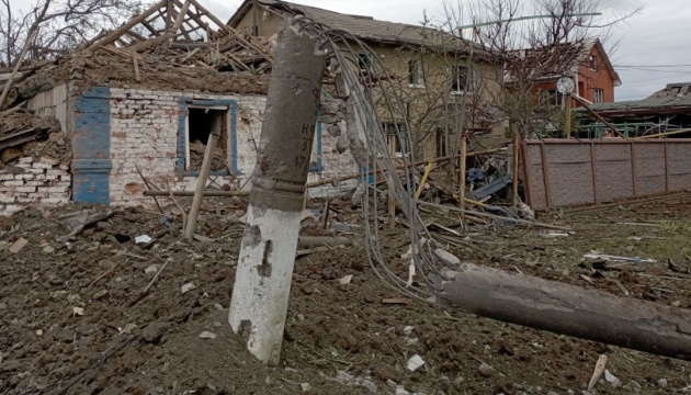 Los invasores lanzan un ataque aéreo sobre Orichov en la región de Zaporozhye. Los invasores lanzan un ataque aéreo sobre Orichov en la región de Zaporozhye.
