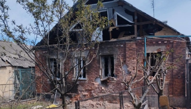 Los rusos abrieron fuego en la región de Kharkiv, una anciana resultó herida