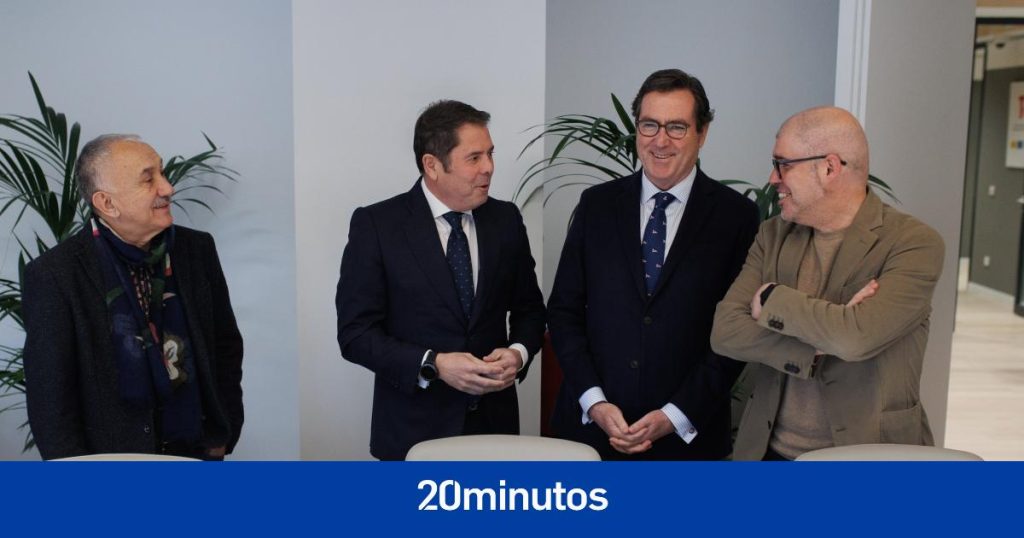 los sindicatos la aplauden, Sánchez se apunta el tanto y Feijóo afea su «desidia»