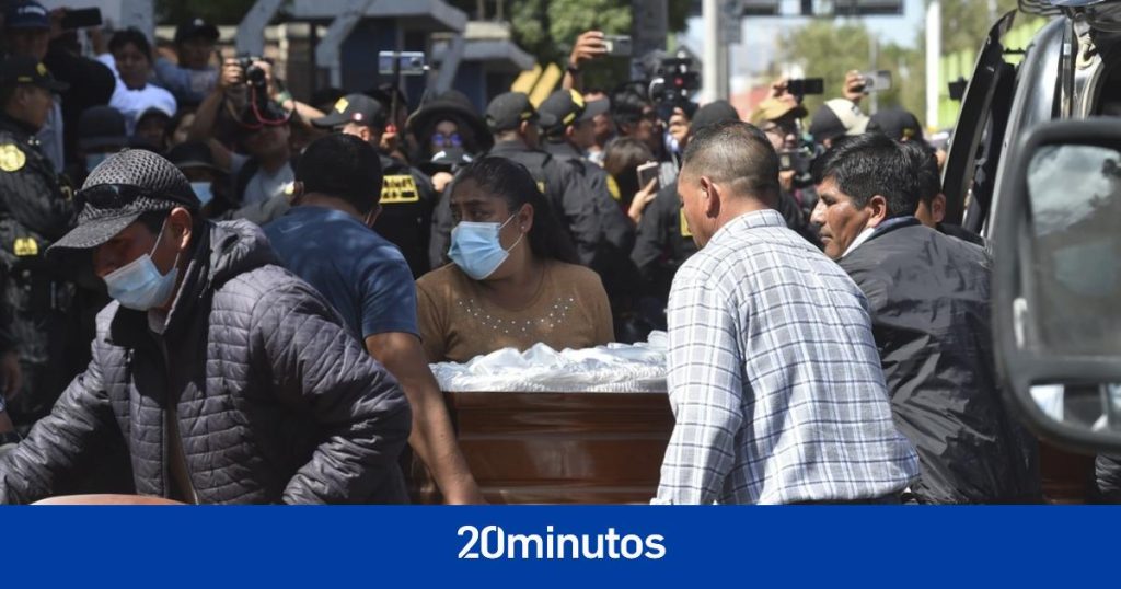 Perú recupera los cuerpos de los 27 muertos en la peor tragedia minera desde el 2000