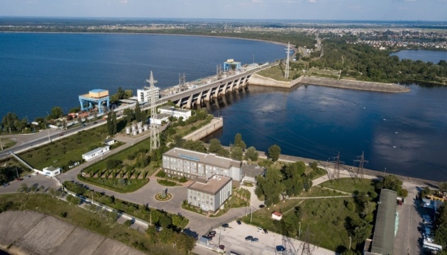 Soldados de la Armada de Ucrania derribaron a Shahed sobre el embalse de Kiev con un disparo de un bote de artillería. Soldados de la Armada de Ucrania derribaron a Shahed sobre el embalse de Kiev con un disparo de un bote de artillería.