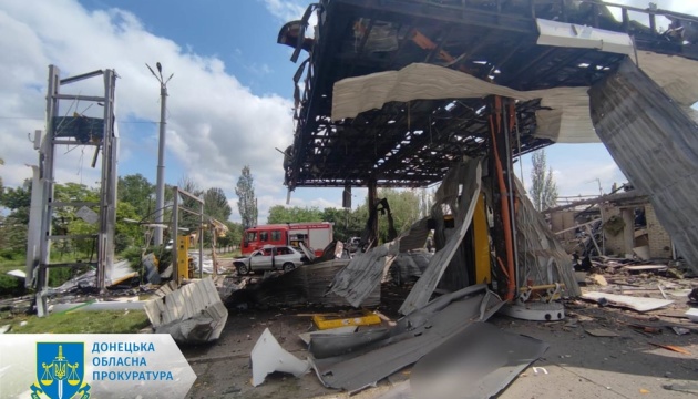 Tres civiles heridos, uno muerto en ataque ruso en la región de Dnipropetrovsk