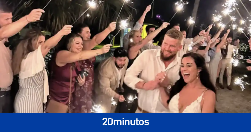 Una novia muere después de que conductor ebrio se estrella contra el carrito de golf que llevaba a una pareja de recién casados