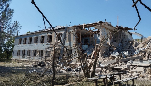 Las bombas aéreas rusas destruyeron una escuela de música en la región de Kherson Las bombas aéreas rusas destruyeron una escuela de música en la región de Kherson