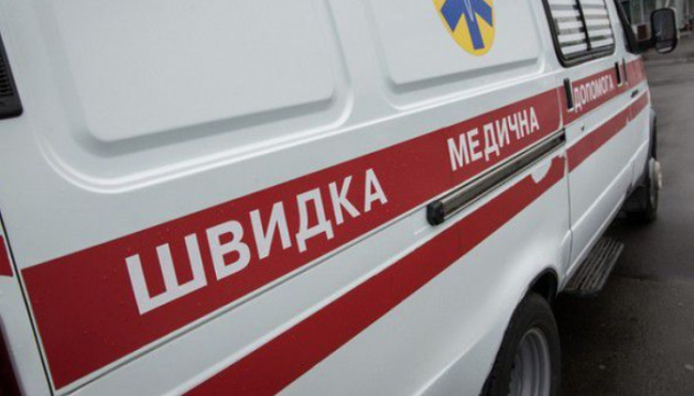 Una familia con un niño resultó herida cuando los rusos bombardearon Antonivka en la región de Kherson.