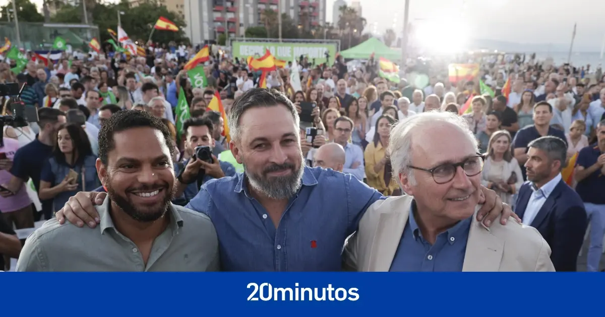 Abascal dice que muchos homosexuales votan a Vox y no necesitan más bandera que la de España
