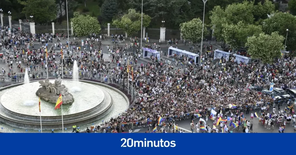 El Orgullo toma las calles de Madrid: las mejores fotos de la 'marea arcoiris'