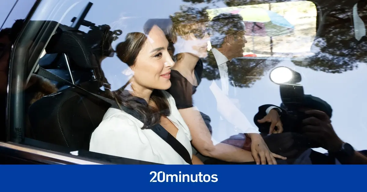 ‘¡Hola!’ desvela su portada con el vestido de novia de Tamara Falcó ‘¡Hola!’ desvela su portada con el vestido de novia de Tamara Falcó