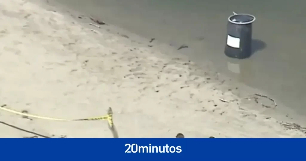 Hallan un cuerpo dentro de un barril que flotaba cerca de una playa de Malibú Hallan un cuerpo dentro de un barril que flotaba cerca de una playa de Malibú