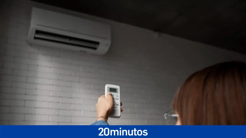 La luz se desploma un 69% en agosto frente al récord de 2022 pese a las altas temperaturas