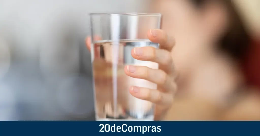 la solución perfecta para tenerla siempre fría en la nevera y en menos espacio
