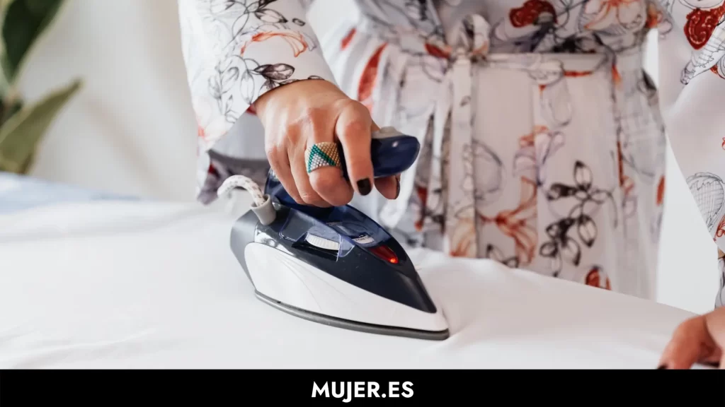 tres trucos para que tu ropa esté lisa sin tener que planchar tres trucos para que tu ropa esté lisa sin tener que planchar