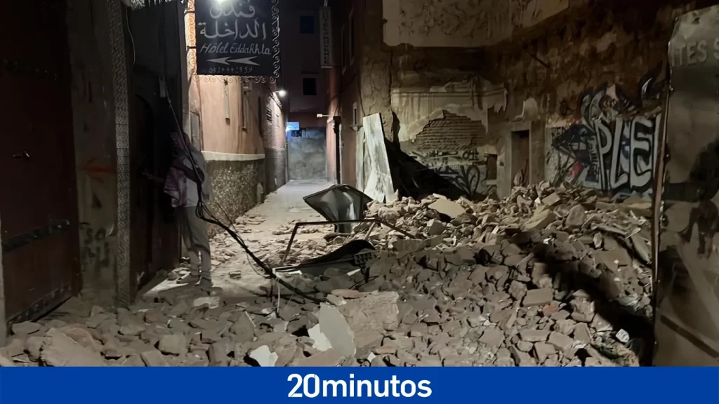 hay al menos 296 muertos y 153 heridos hay al menos 296 muertos y 153 heridos