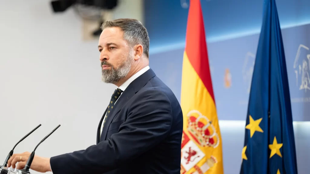 Abascal afea que el PSOE «aplauda» la «traición anunciada» de Sánchez e insta a una movilización «creciente» contra la amnistía