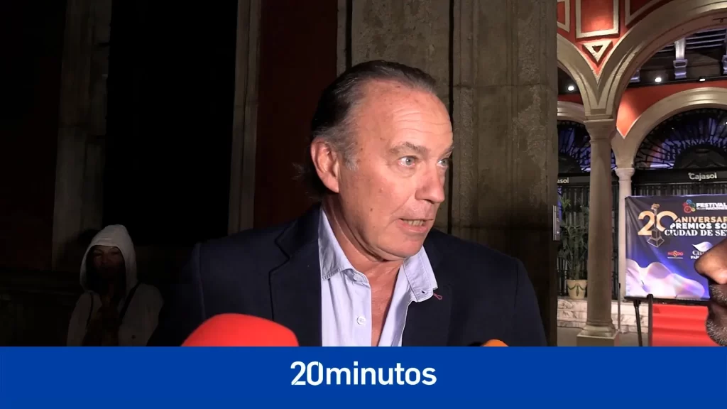 Bertín protagoniza un incómodo momento en la entrega de unos premios solidarios