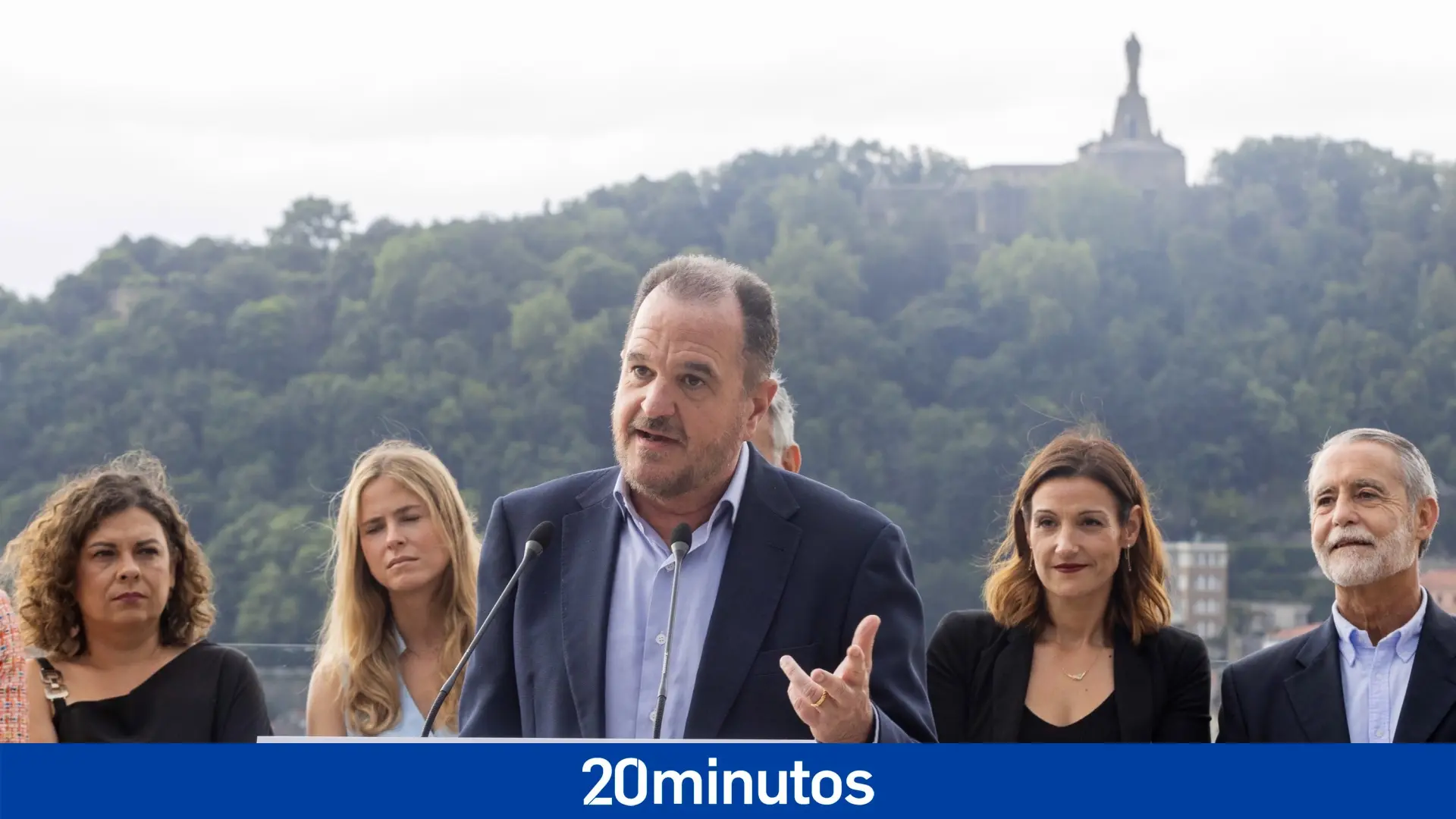 «Ha llegado el momento de dar el relevo» «Ha llegado el momento de dar el relevo»
