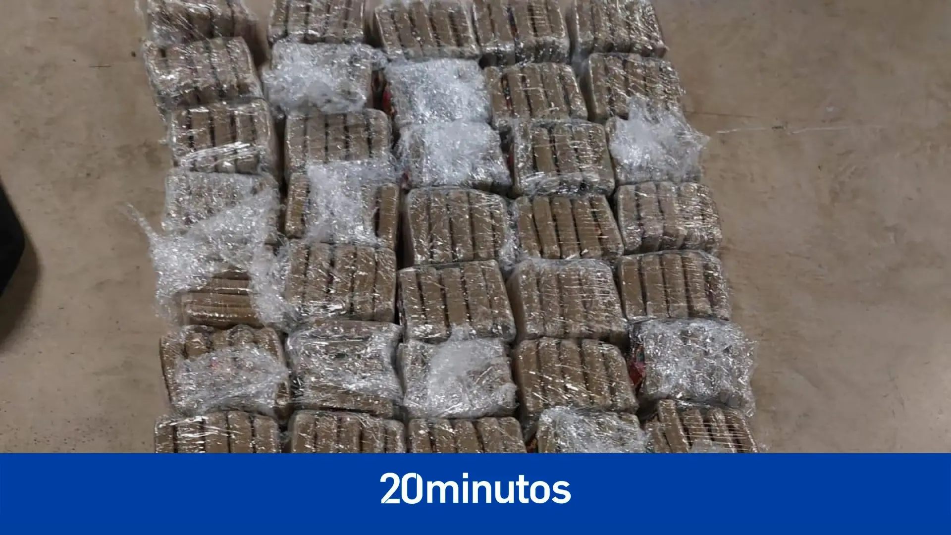 Hallan 30,4 kilos de cocaína flotando en una playa de Florida