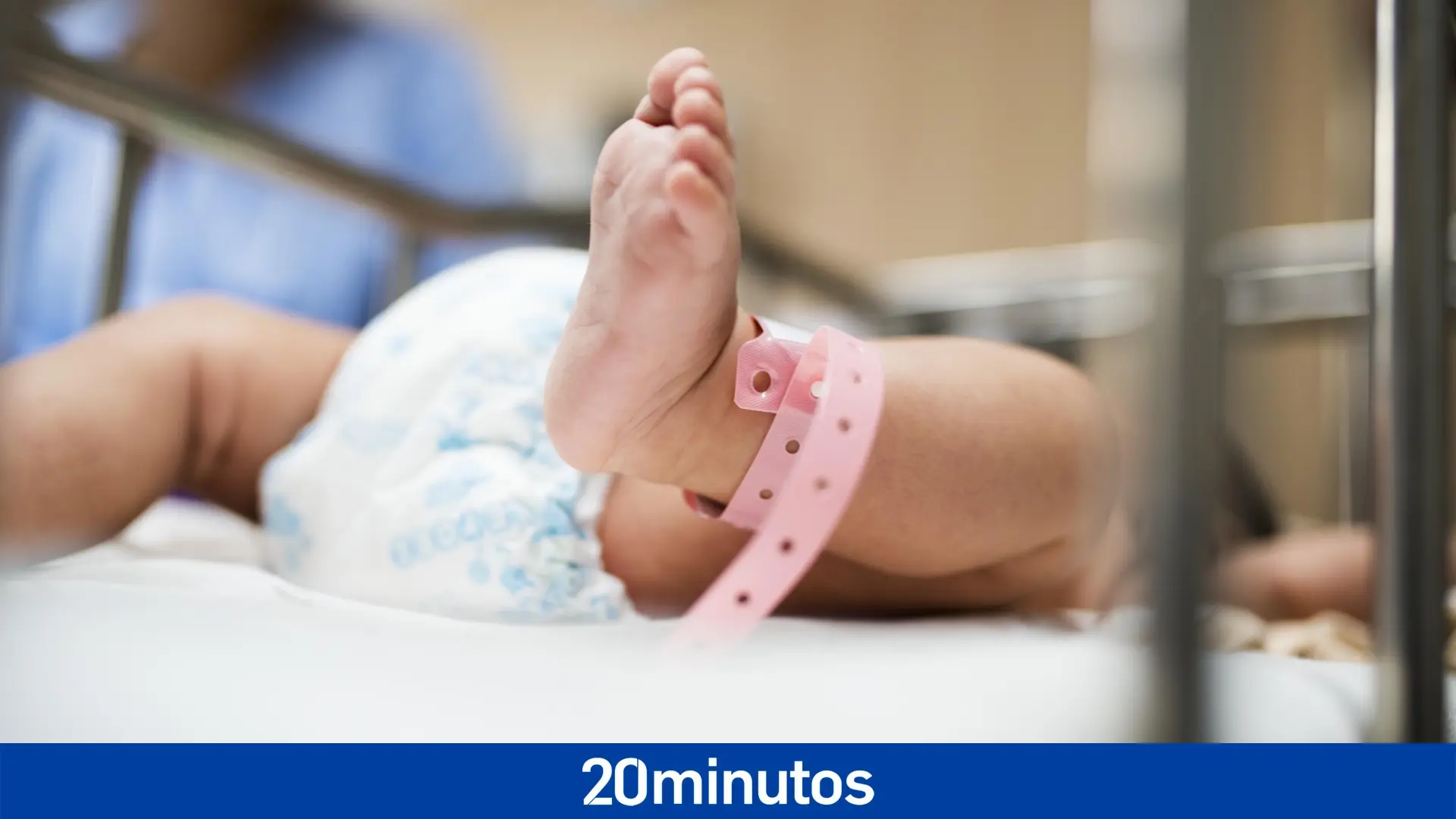 Madrid dará 1.800 euros por hijo a familias con partos o adopciones múltiples desde 2024