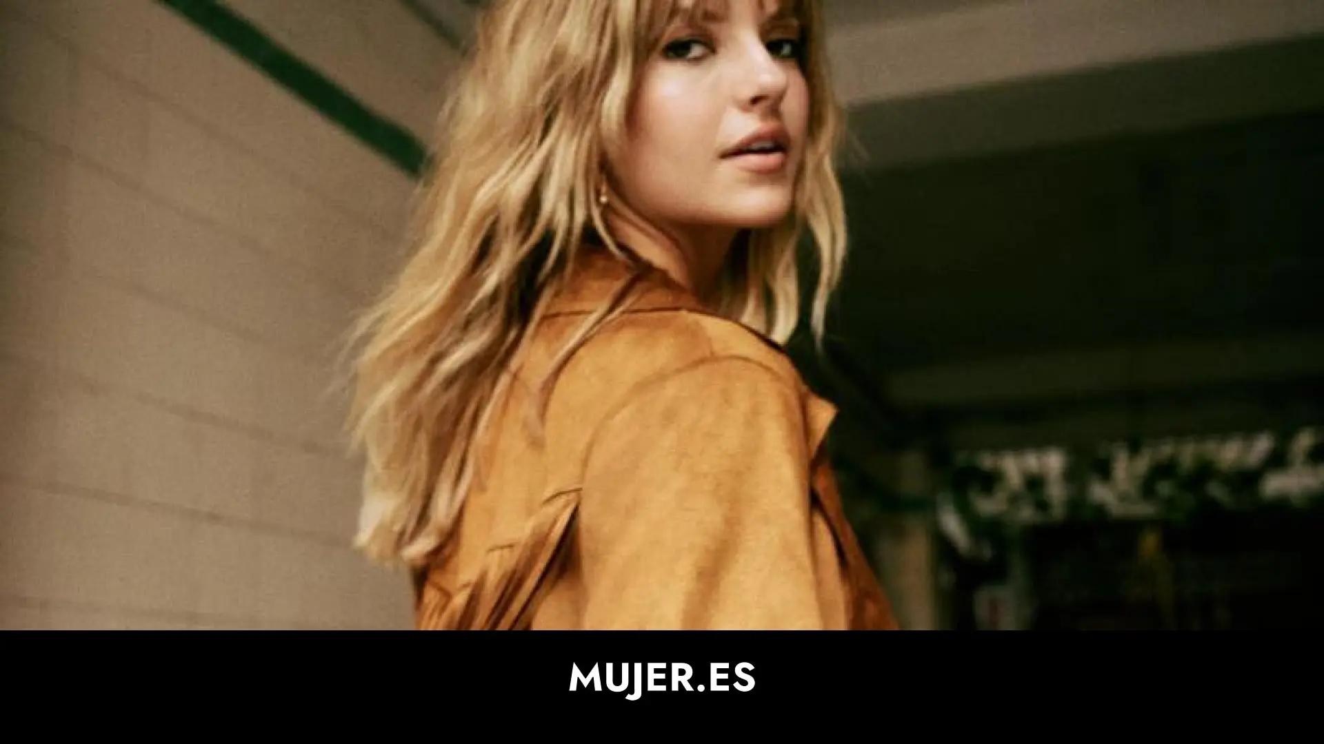 cinco gabardinas desde 40 euros que reinventan este básico de entretiempo