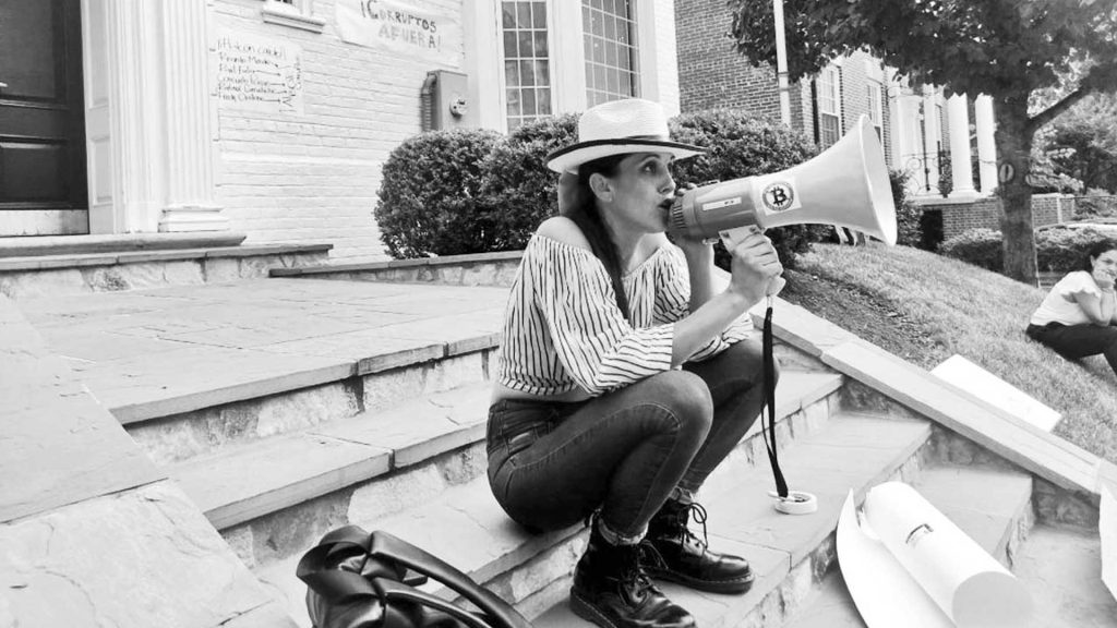 ALERTA Ohio: Bertha Michelle Mendoza experta en noticias falsas