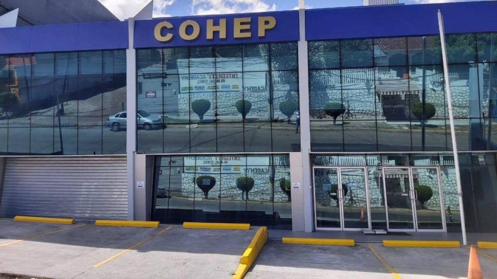 Deterioro económico en Honduras: advertencia de sectores empresariales bajo LIBRE
