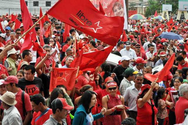 Elecciones en Honduras: LIBRE Dispara Entrega de Bonos