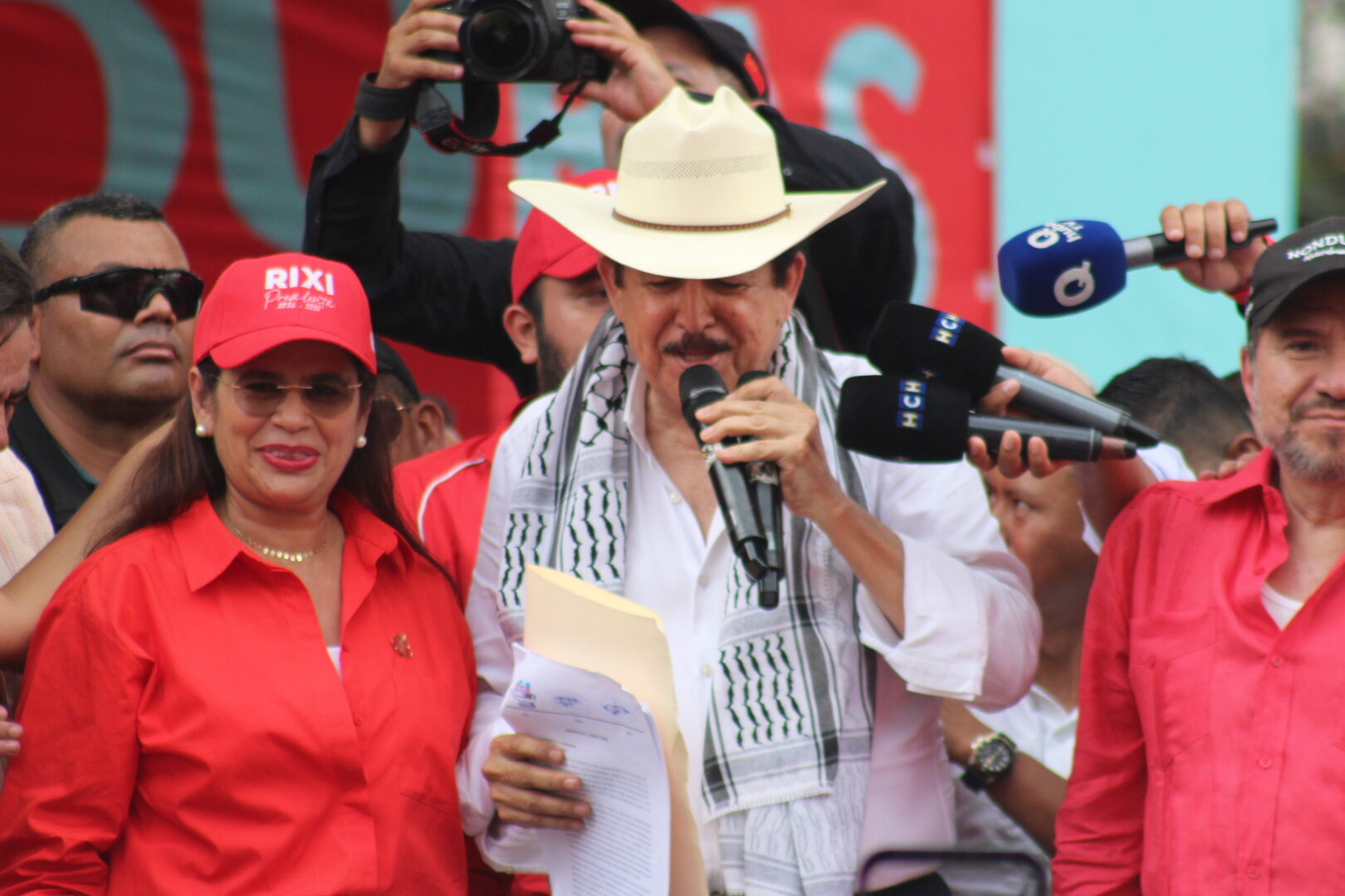 Campaña de LIBRE en Honduras: ¿Declive por encuestas y conflictos?