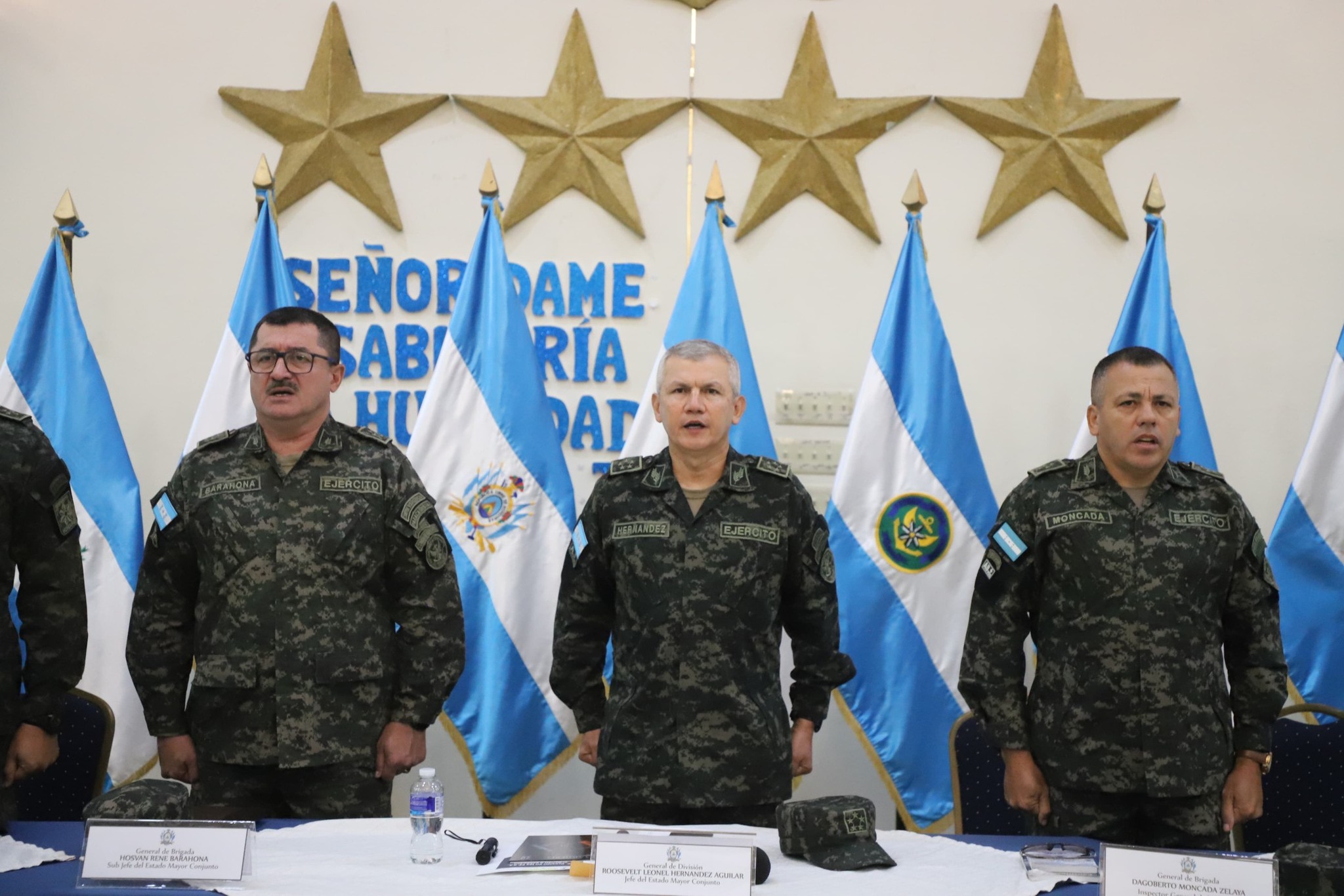 Jefe de FFAA: Sí al Plan Constituyente de LIBRE