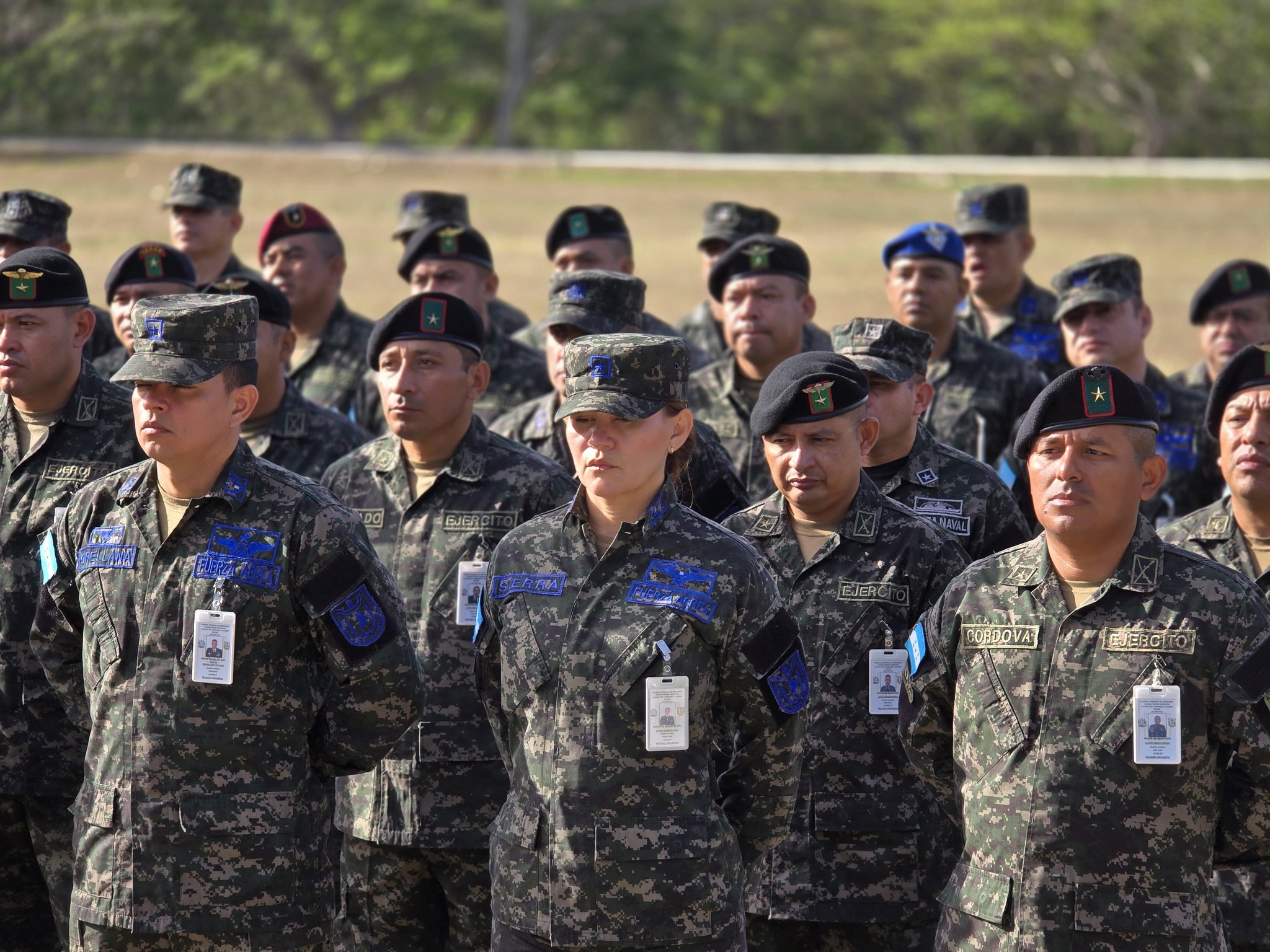 Crisis Electoral en Honduras: Hostigamiento a Medios y Presunto Boicot Militar